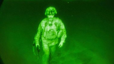L’image du dernier soldat américain a quitter l’Afghanistan