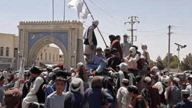 Les talibans ont commencé à entrer dans Kaboul