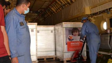 Acheminement de 3 millions de doses de vaccins anti-covid-19