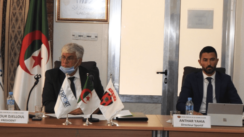 USMA: Antar Yahia limogé