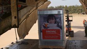 وزارة الدفاع الوطني: 3 ملايين جرعة من لقاح كورونا تصل الجزائر