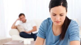 7 نصائح للتعامل مع الزوج الشكّاك