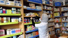 فتح صيدليات خاصة.. هذا ما وعدت به وزارة الصحة