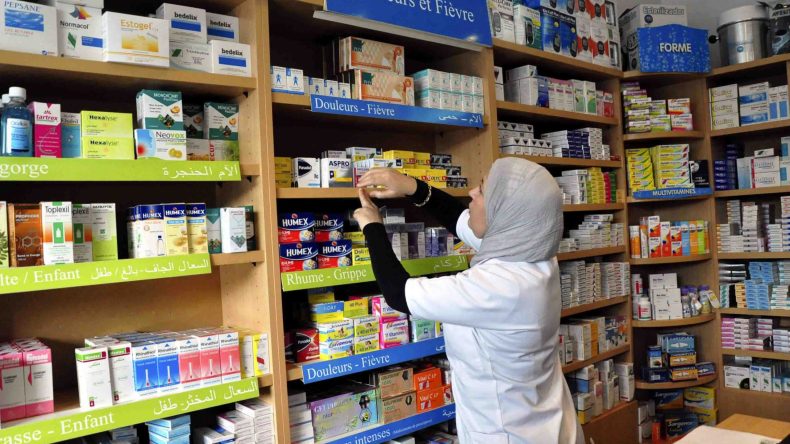 فتح صيدليات خاصة.. هذا ما وعدت به وزارة الصحة