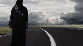 7 حلول عملية لمحاصرة العنوسة