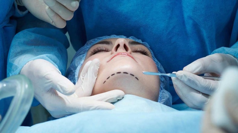 جزائريات يبحثن عن “الفوسات” بأي ثمن