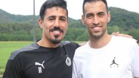 بونجاح يتألق في حضور نجم برشلونة