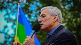 إدانة فرحات مهني بالسجن المؤبد