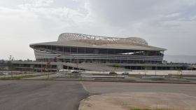 تعليمات للإسراع في وضع العشب الطبيعي بميدان ملعب براقي