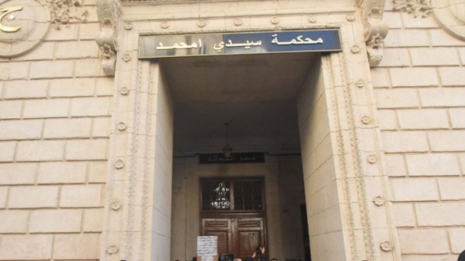 الوالي السابق موسى غلاي يمثل أمام محكمة سيدي أمحمد