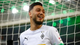 بن سبعيني يتعافى ويعود إلى التدريبات