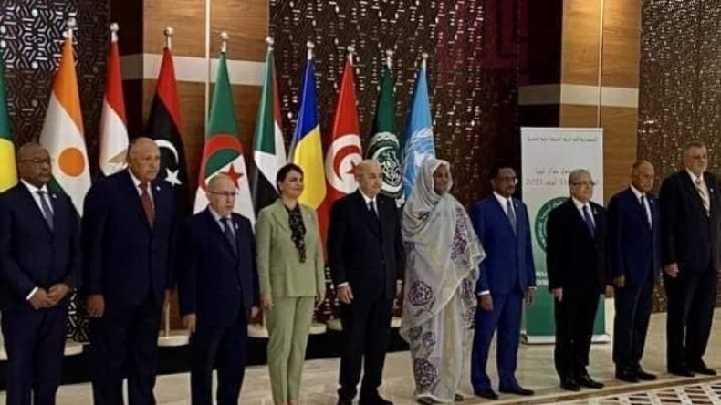 الرئيس تبون يستقبل الوفد المشارك في اجتماع دول الجوار الليبي