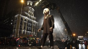 هل طلب آينشتاين من سائقه أن يحلّ محلّه في شرح نظريّة النسبيّة؟