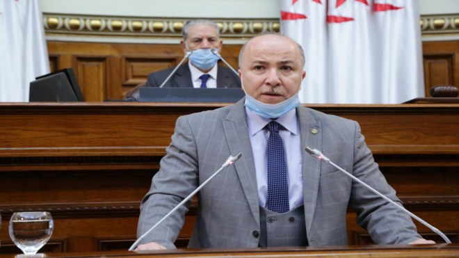 بن عبد الرحمان يعرض مخطط عمل الحكومة على أعضاء مجلس الأمة