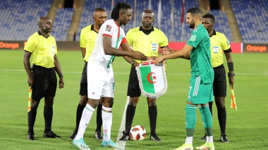 مباراة الجزائر – بوركينافاسو التي إنتهت بالتعادل 1 – 1