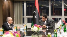 لعمامرة يجدد للمنفي موقف الجزائر الداعم لمصالحة شاملة في ليبيا