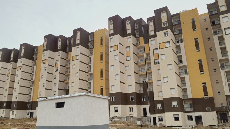 مكتتبو عدل على موعد مع توزيع أكثر من 40 ألف وحدة سكنية