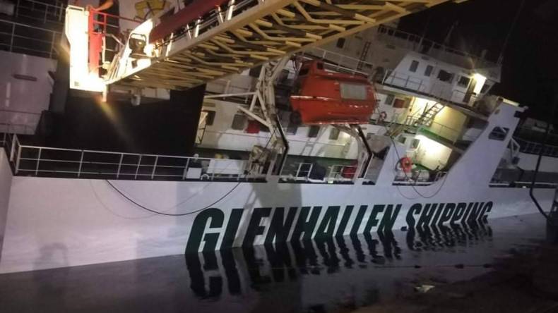 Naufrage d’un bateau portugais au port d’Alger: 17 personne sauvées