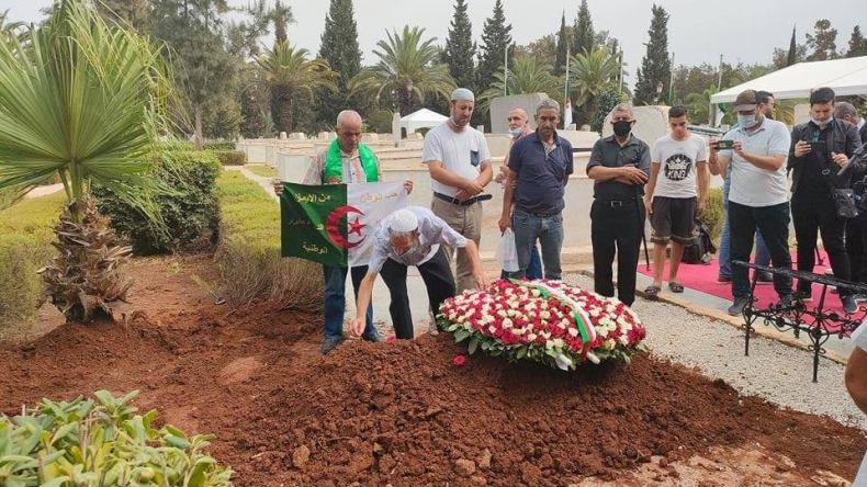 تشييع جنازة بن صالح بحضور الرئيس تبون