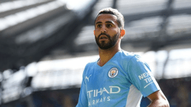 محرز يُهدي التأهّل لـ “الأزرق السّماوي”