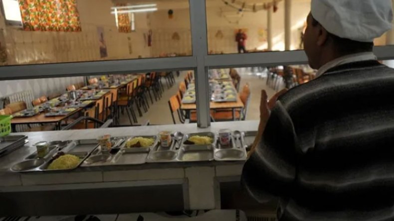 مديريات التربية تعذر مموني المطاعم المدرسية المتخلفين