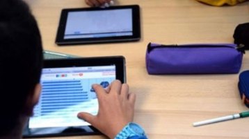 المدرسة الرقمية.. آخر ألاعيب وحيل المستلَبين