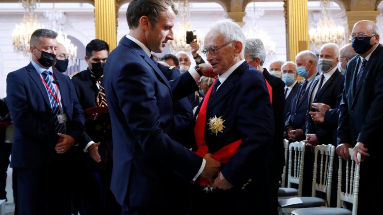 الحركى.. قصة بدأت بالخيانة وانتهت إلى ورقة انتخابية في فرنسـا