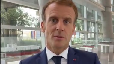 Quand des internautes se moquent de la couleur de cheveux de Macron!