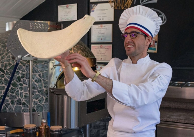 Un ingénieur géotechnique algérien au championnat de France de la pizza