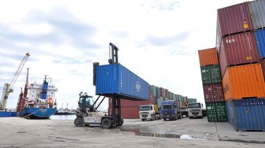 Algerian Govt Bans The Import Of Luxury Items