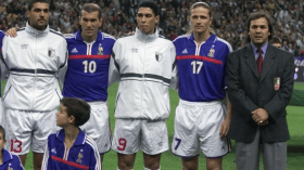 فرص تنظيم مباراة بين الجزائر وفرنسا تكاد تنعدم