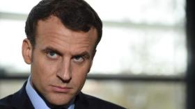 مرة أخرى.. ماكرون يتعرّض للرشق بالطماطم (فيديو)