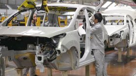 مصانع عالمية للسيارات طلبت دخول الجزائر.. وتجربة “نفخ العجلات” لن تتكرّر!