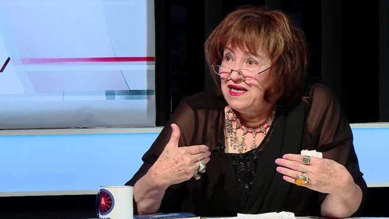 دعوة لرفع الآذان بصوت أم كلثوم في المساجد.. كاتبة أردنية تثير الجدل