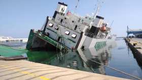 هذه أهم المعلومات عن السفينة البرتغالية الجانحة بميناء الجزائر