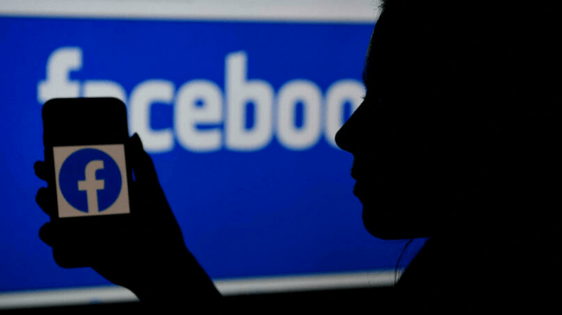 مواقع التواصل والمشاعر المكشوفة!