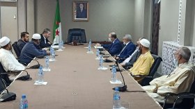 لجنتا الفتوى ومتابعة كورونا تلتقيان لبحث الوضع الوبائي