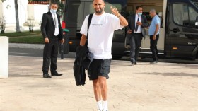 تغيير محرز وبن رحمة للون شعرهما يصنع الحدث