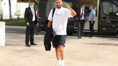 تغيير محرز وبن رحمة للون شعرهما يصنع الحدث