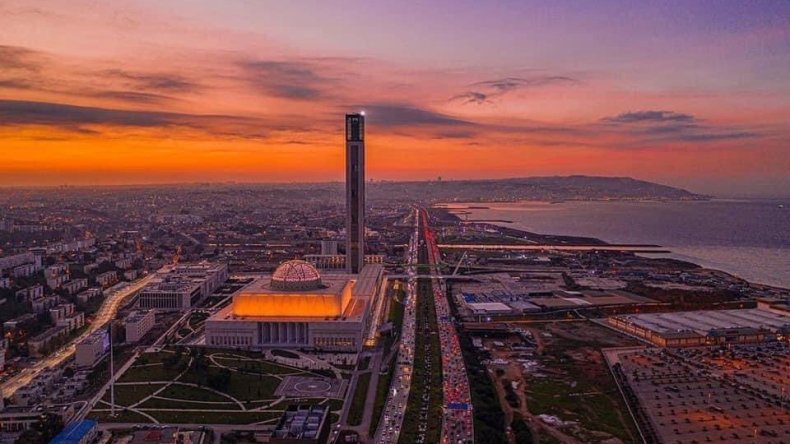 مسجد الجزائر الأعظم هويتي.. يحتل الترند بعد حادثة المئذنة