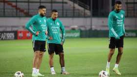 تدريبات “الخضر” بتعداد مكتمل وبن سبعيني وبلعمري على إنفراد