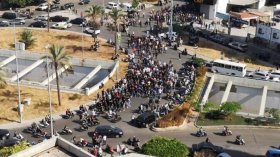 لبنان: مظاهرة لأنصار حزب الله تتحول إلى مواجهات مسلحة (صور وفيديو)