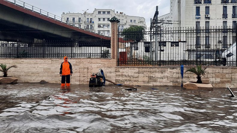 “البريكولاج” يحول الأمطار من نعمة إلى نقمة