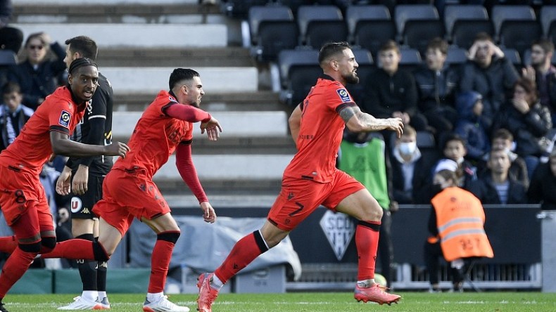 ديلور يُهدي الفوز لِفريقه نيس