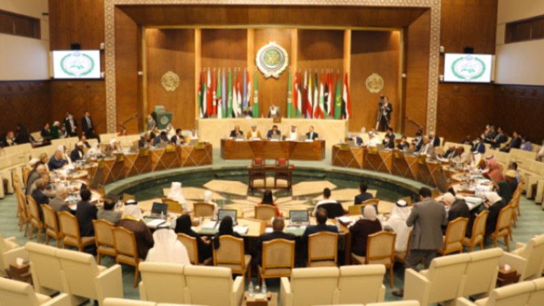 البرلمان العربي ضدّ تصريحات ماكرون في حق الجزائر