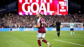 مزاجية جمهور مواقع التواصل.. بن رحمة وأنصار “المطارق” نموذجا