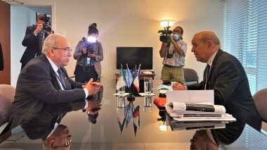 Crise diplomatique: Echange entre Lamamra et Jean-Yves Le Drian a Kigali