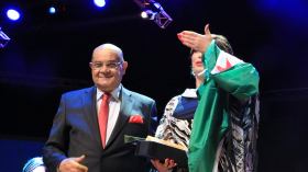 رابح درياسة.. رحيل أحد عمالقة الزمن الجميل في الجزائر