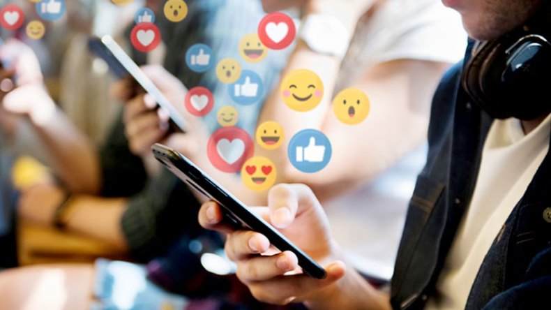 جزائريون يتحولون إلى “بضاعة” إلكترونية!