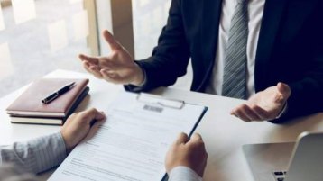 أن تُعلّم يعني: أن تُدرّب